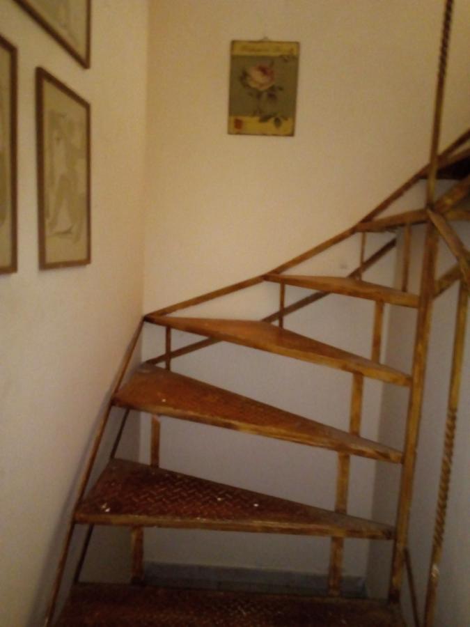 Villa Εξοχικό Σπίτι Καντηρακασ à Gythio Extérieur photo