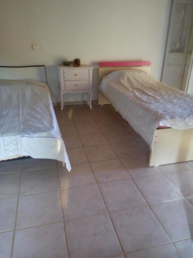 Villa Εξοχικό Σπίτι Καντηρακασ à Gythio Extérieur photo